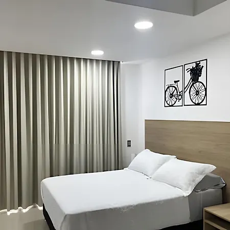 Brand New With Balcony Near & Old Town Apartamento Cartagena