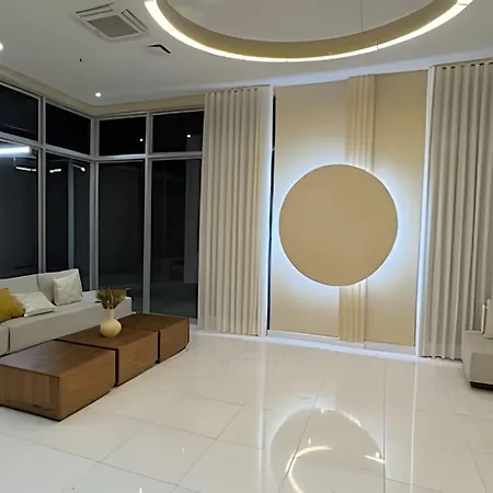 Brand New With Balcony Near & Old Town Apartment
